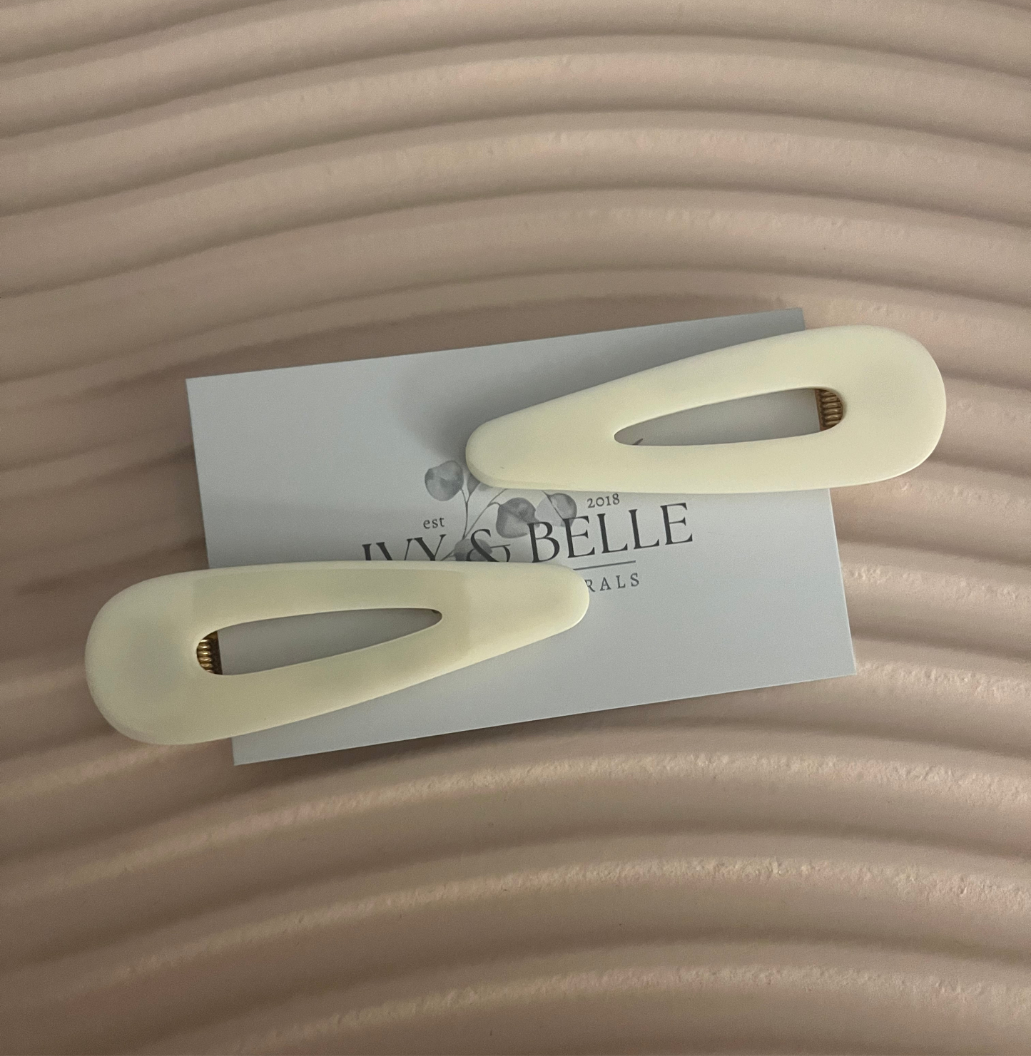 . Aria Hair Clips .