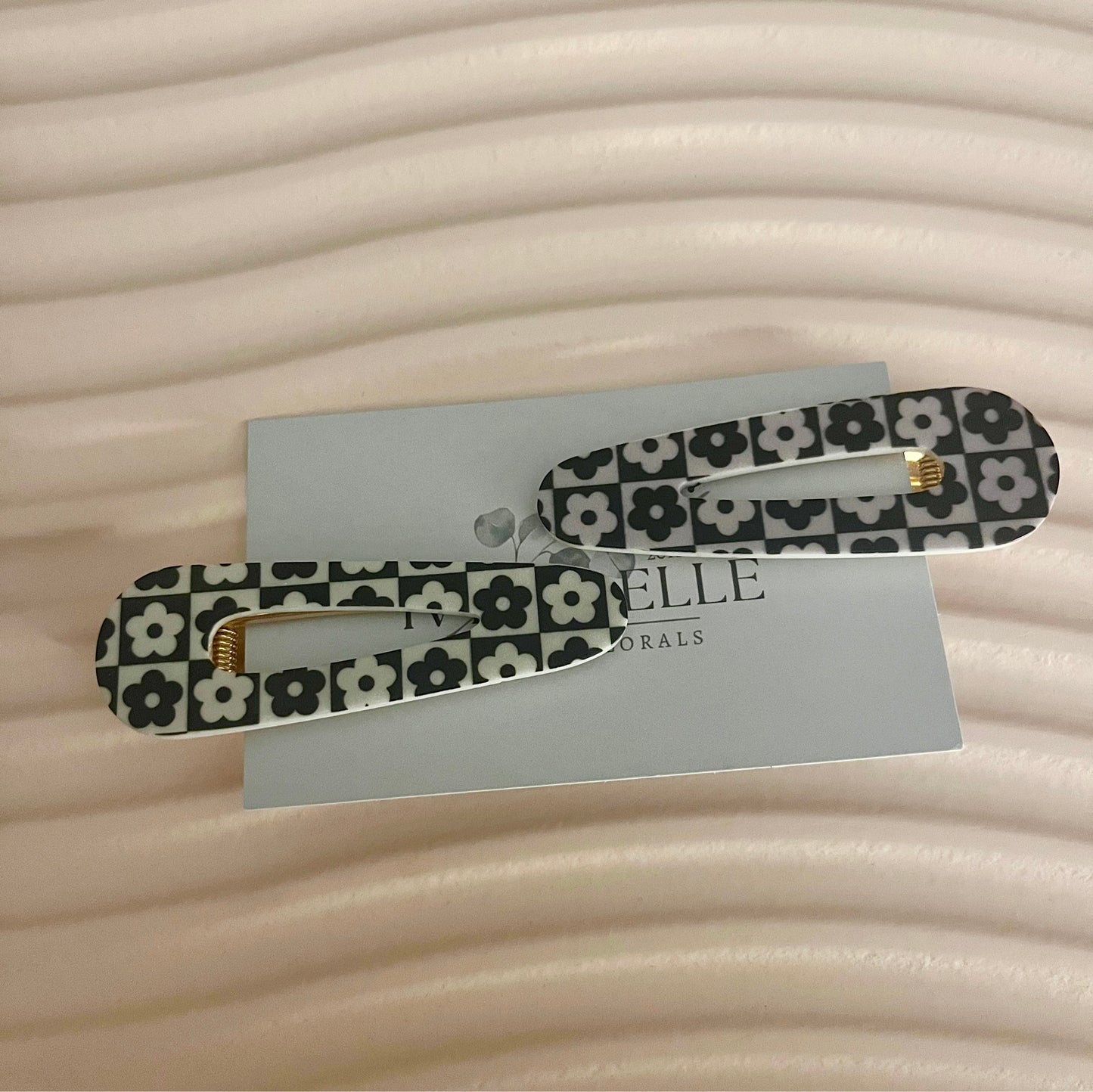 . Aria Hair Clips .