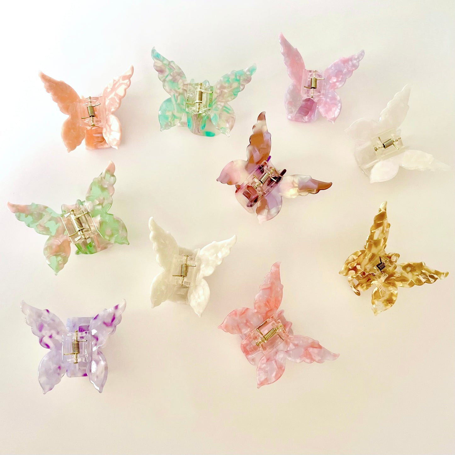. Leila Butterfly Claws .