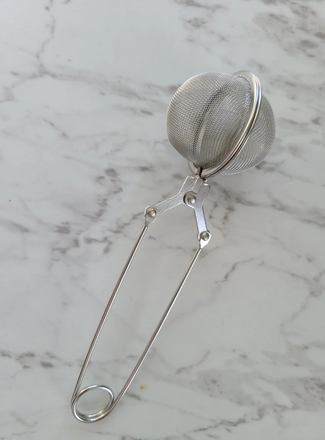 . Classic Tea Infuser .