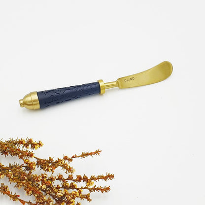 Gold Spreader Knife